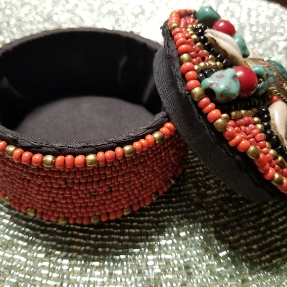 Handmade jewelry box. - Picture 1 of 6